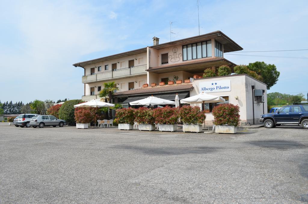 Hotel Pilotto Peschiera del Garda Eksteriør billede