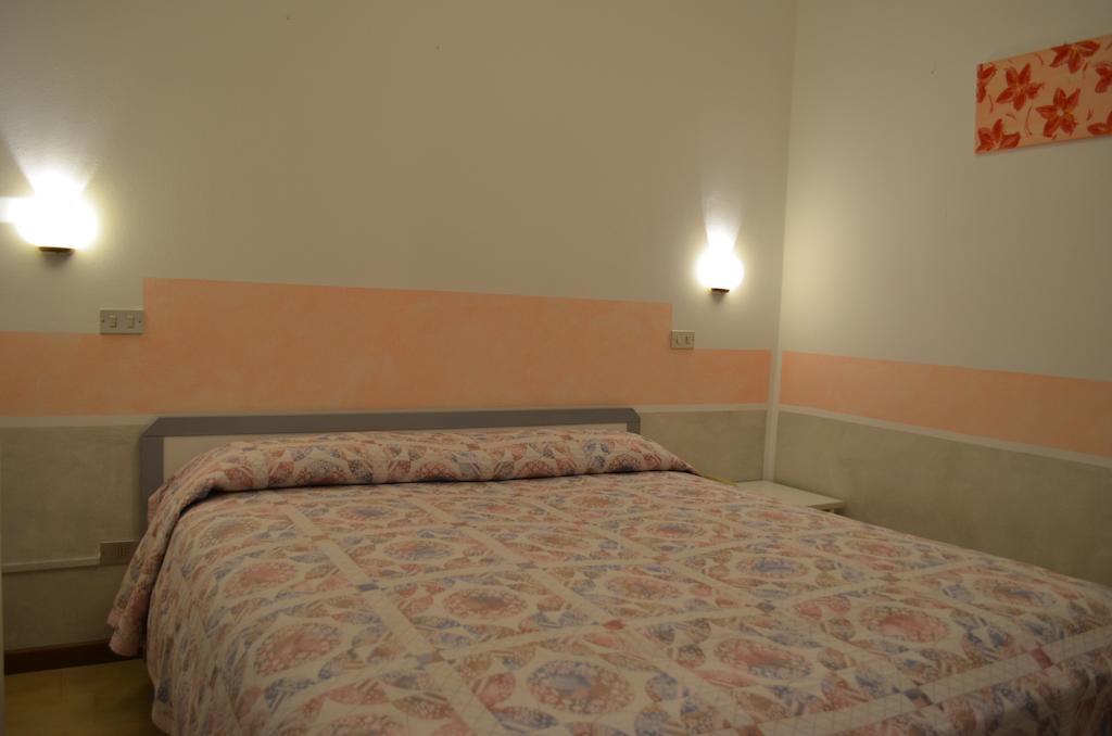 Hotel Pilotto Peschiera del Garda Eksteriør billede
