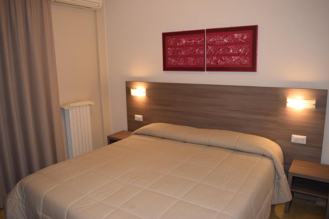 Hotel Pilotto Peschiera del Garda Eksteriør billede