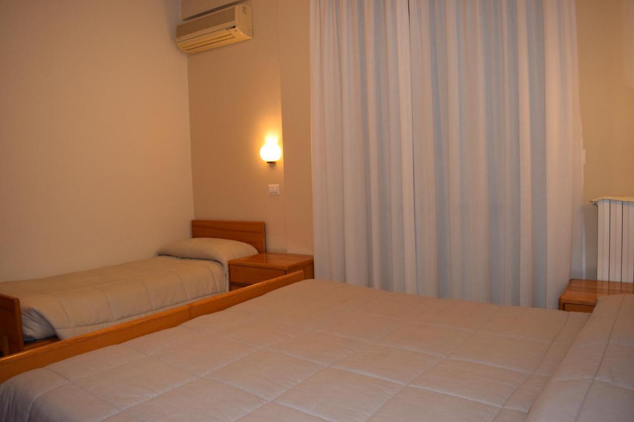 Hotel Pilotto Peschiera del Garda Eksteriør billede